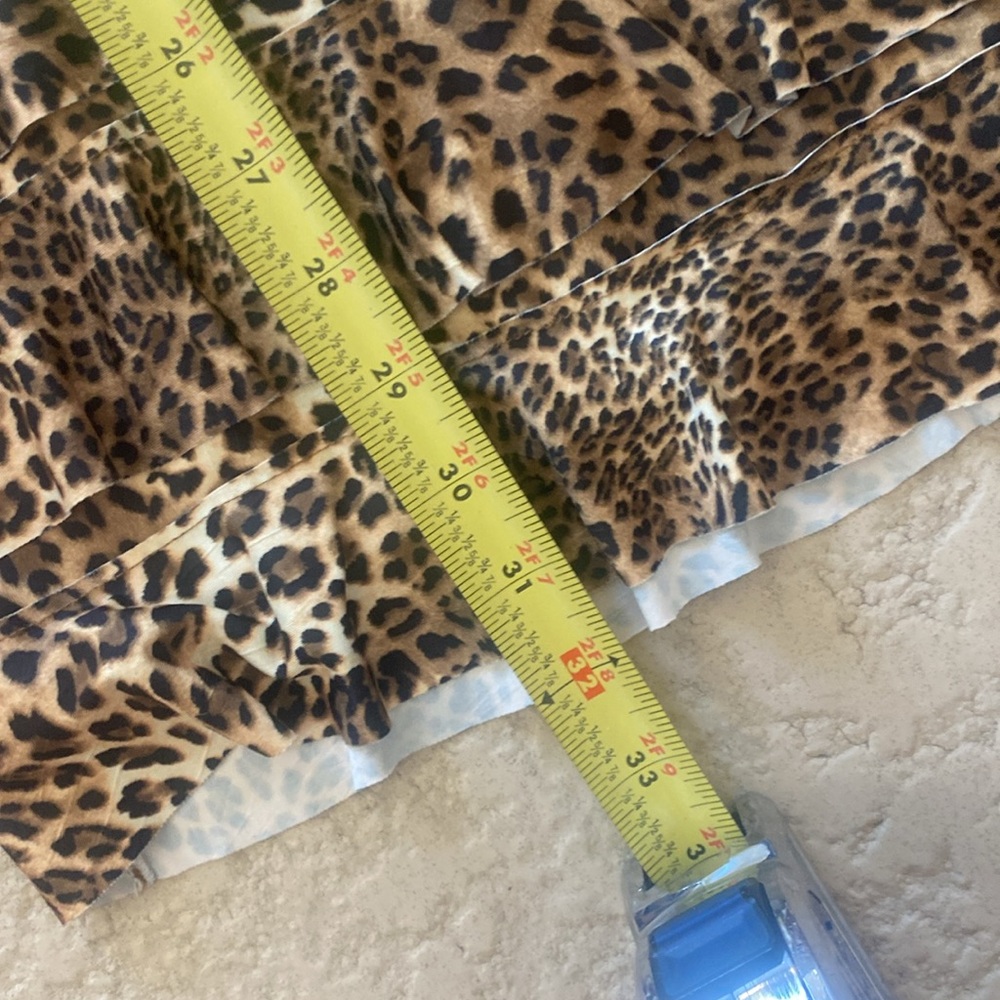 Isle Boutique Animal Print Ruffle Tiers Brown tan Dress size Medium - Picture 6 of 10